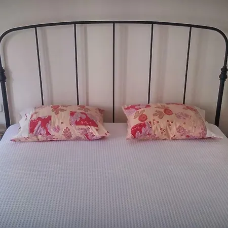 شقة With Gardens *