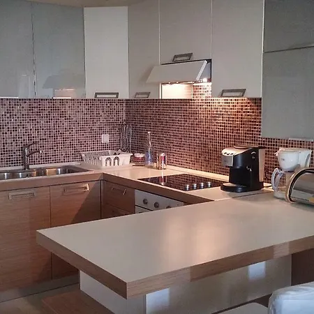 With Gardens Lefkáda