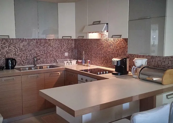 With Gardens Lefkáda